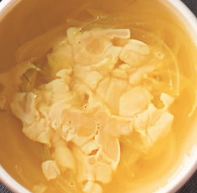 玉ねぎの甘み、チーズのコクがおいしく融合するスープ