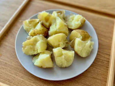 手でパカッと割ればホクホク♪