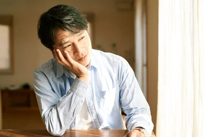 出世レースに完敗して同期が上司に。25年間も会社にしがみついた私の「惨めな末路」【精神科医にお悩み相談】