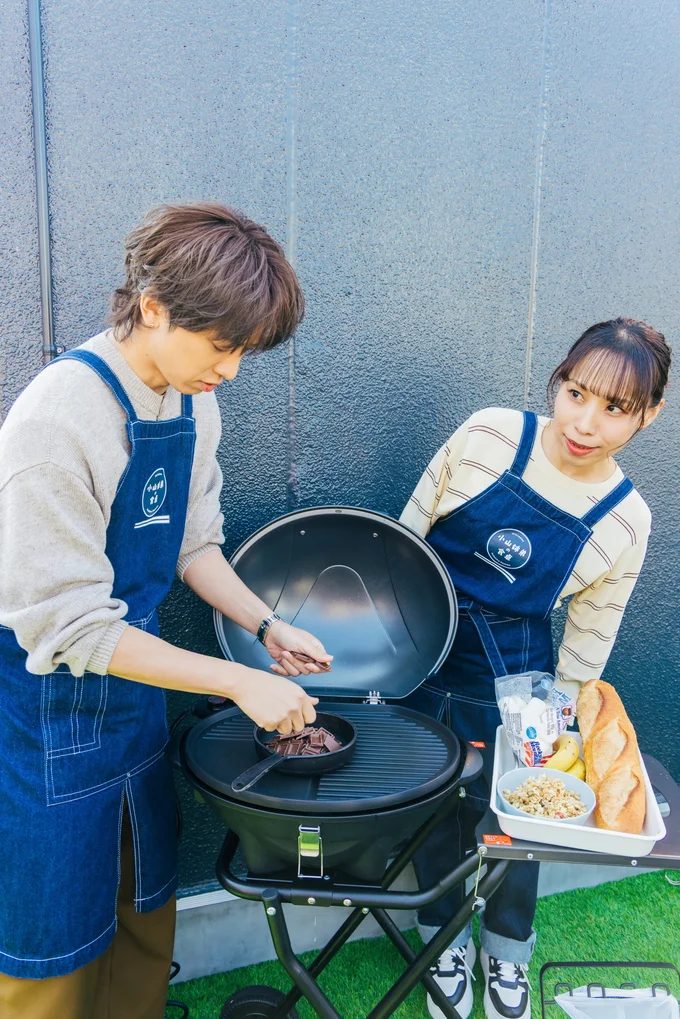 小山さんを見守るみきさん