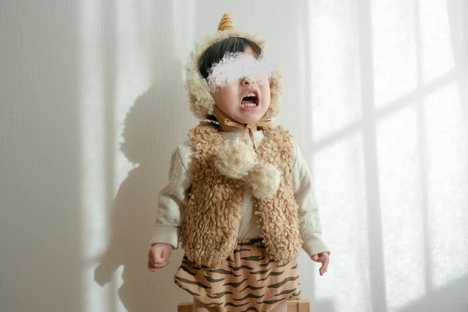 角がかわいいです！▶（⇒次からは、読めば育児が楽しくなる！令和生まれのメンタルつよつよ系女子の爆笑コミックエッセイ『しおさん1歳 令和ギャル爆誕の道のり』を試し読みできます！）