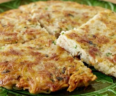 豚こま×じゃがいもがごちそうに！刻んで混ぜて焼くだけ「豚こまたっぷりガレット」