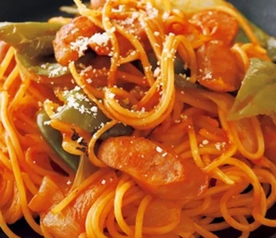 【極旨ナポリタン】パスタは折って入れるだけ。フライパン1つで完結するランチの救世主