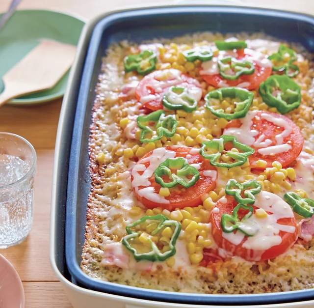 休日メニューに！ホットプレートで楽しく作る＆食べる「カリカリチーズのご飯ピザ」