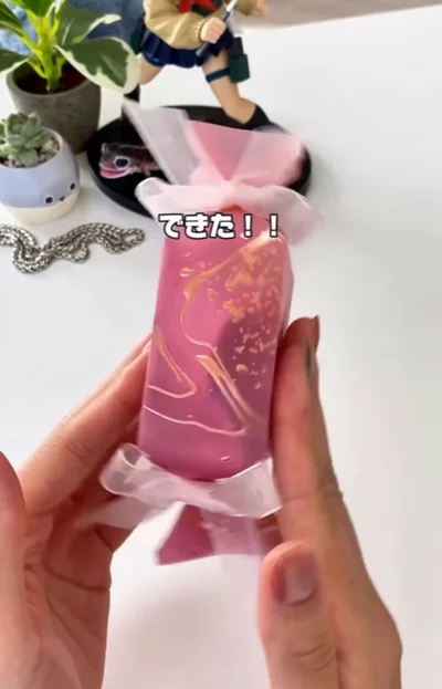キャンディ型ボックスの完成▶ダンボールで作るガチャガチャ（⇒次へ）