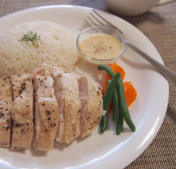 炊飯器でポンッ!簡単*鶏胸肉の和風ハイナンチキン♪