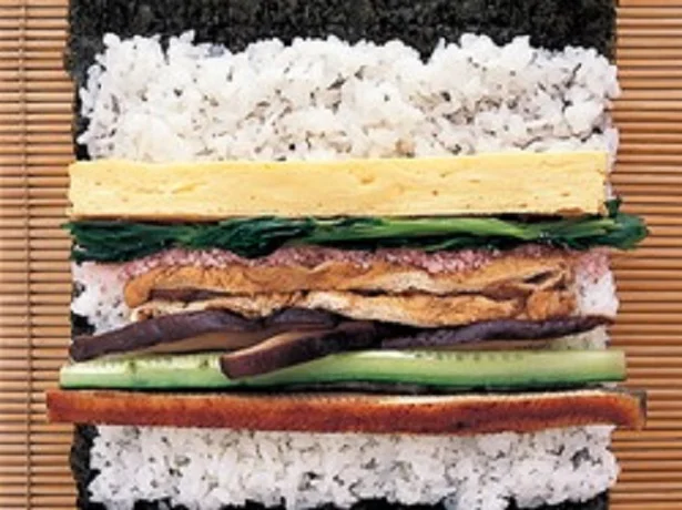 具はご飯の中央にすき間なく並べて