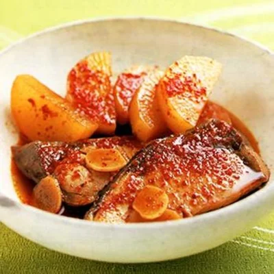 定番をちょいアレンジ！ご飯がすすむ「韓国風ぶり大根」