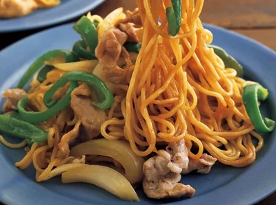 脱マンネリ！オイスターソースでアレンジ「チンジャオ焼きそば」