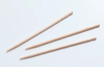 野菜を支えるようじ。