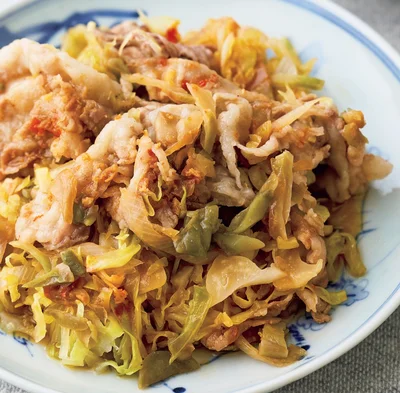 キャベツと豚バラの中華風重ね蒸し