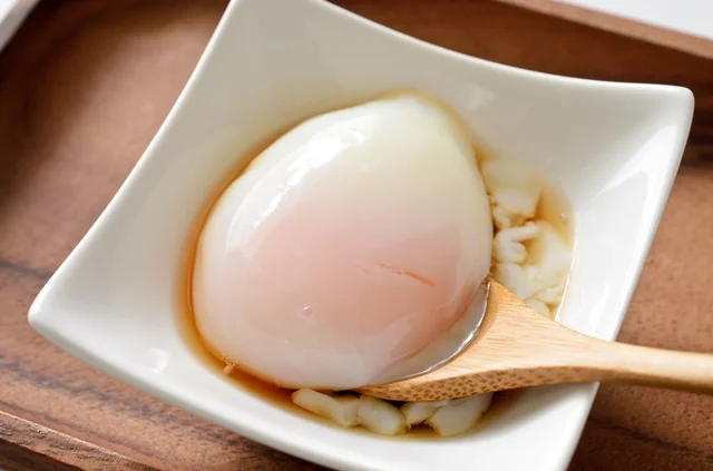 ポイントは片栗粉のとろみだった！ おうちで温泉卵を簡単に作る方法