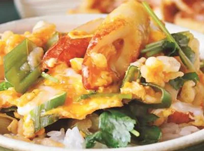 高たんぱくでお財布にも優しい！ちくわでボリュームアップ「天とじ風丼」