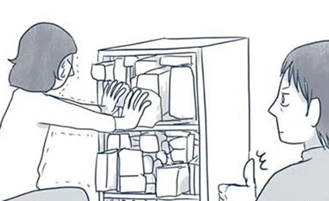 とにかく空いてる収納に詰め込む。片付け下手がやってしまう負のループ