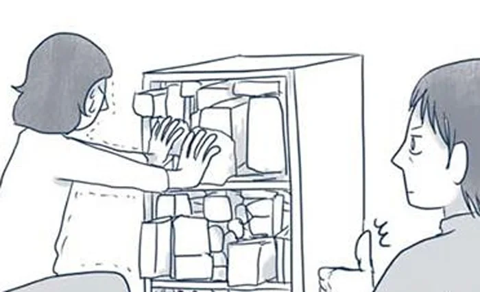 とにかく空いてる収納に詰め込む。片付け下手がやってしまう負のループ