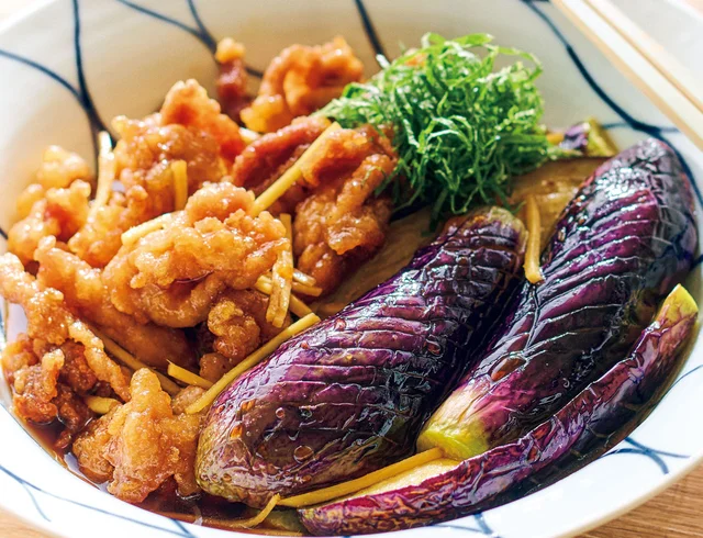 【油は少量でOK】なす×お肉でボリュームたっぷり！食欲そそる「揚げびたし」