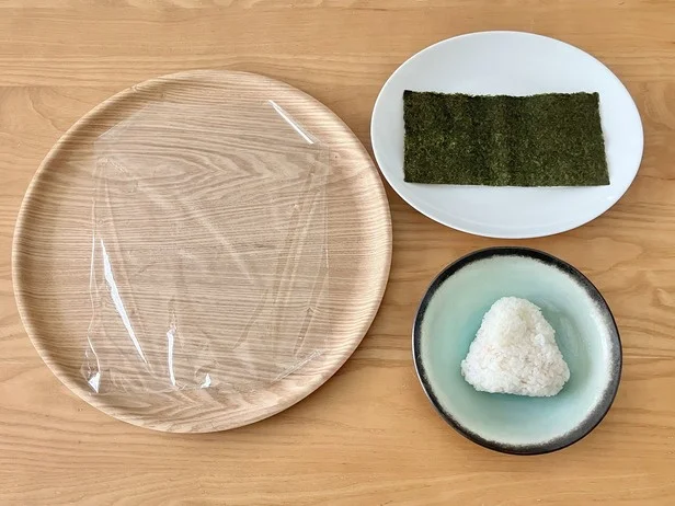 使う道具はラップだけ!(▶やり方をチェック)