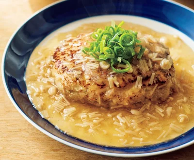 うまみおろしソースの煮込みハンバーグ
