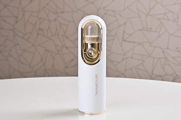 充電式の噴霧器『TAKANO YURI スプレーガンNEO』。
