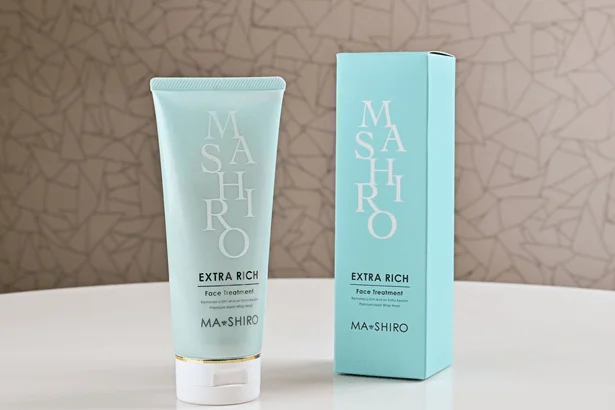 仕上がりを見るのがうれしくて楽しい『MA-SHIROエクストラリッチフェイストリートメント』。