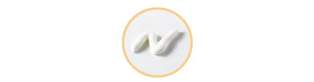 保湿成分コエンザイムQ10を配合。乾燥しがちな手や指先に程よく油分と水分を補って、乾燥による肌荒れを防ぐ