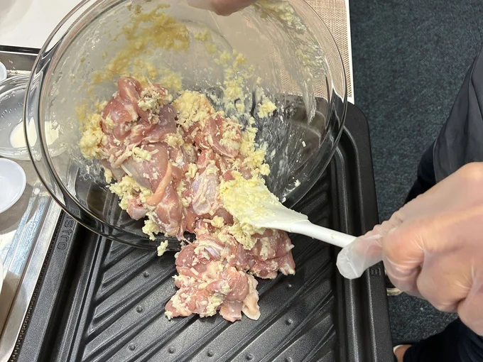 材料を混ぜて並べるだけ