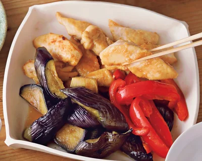 暑い日でも箸が進むさっぱりおかず！ささ身＆なすで「レンジ南蛮」「焼きびたし」