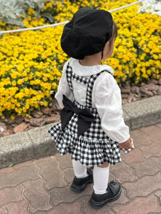  ハンドメイドのお洋服が似合う2歳の娘さん