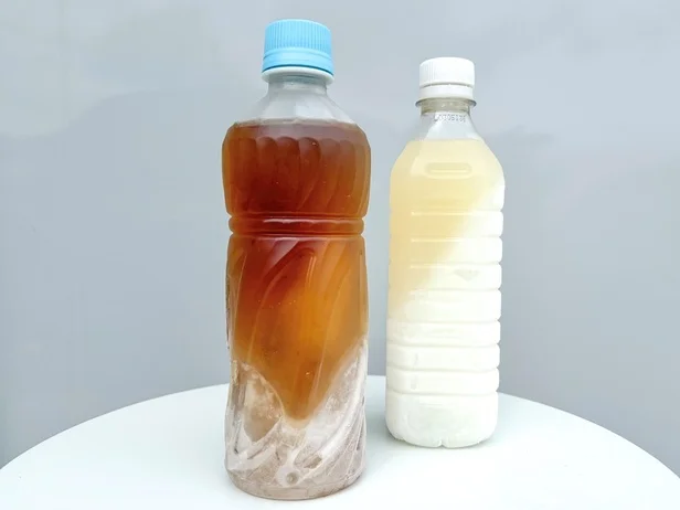 誰でもできる!冷凍ペットボトルが最後まで美味しく飲める方法(▶裏ワザ詳細をチェック)