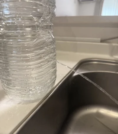 水位が穴より下がるため最後まで使いきれない！（▶次へ）