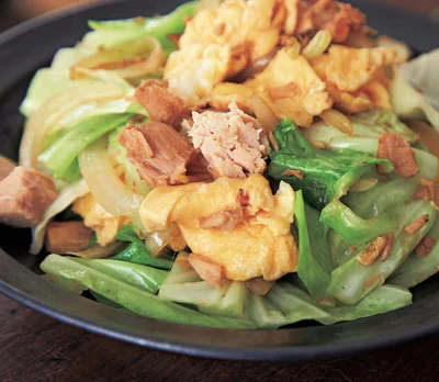 肉も魚もない日は卵の出番！豆腐やツナ缶と合わせて手軽においしい「卵とじ」＆「卵炒め」