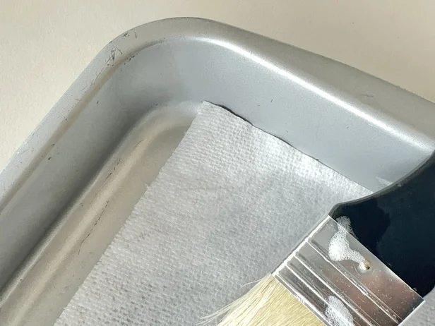 キッチンペーパーの2箇所の角には泡を塗らないようにすると扱いやすい