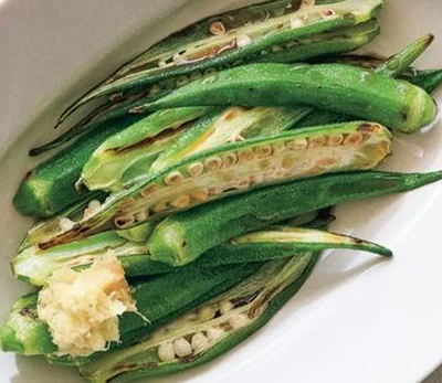 こうばしく焼いたオクラのうまみをシンプルに味わう！
