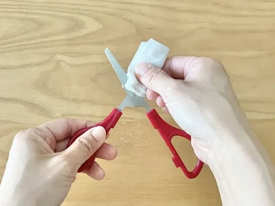 ハサミを消毒したら準備OK！（▶次へ）