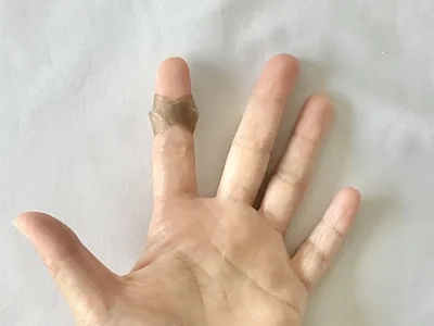 さらに下部分もクロス！（▶ほかの貼り方は？）