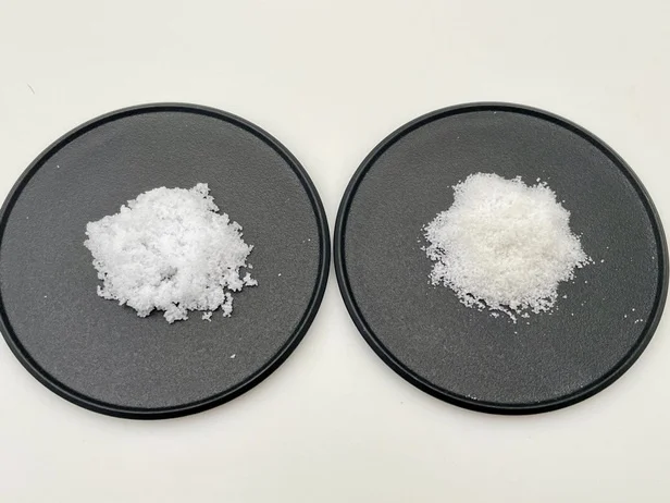 左（before）→右（after）、塩がぬいぐるみの汚れを吸着してくれました！