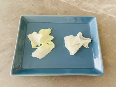 レタスの芯に近い部分とキッチンペーパーがそっくり！誤食に要注意