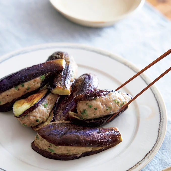 うまみたっぷりの肉だね&ジューシーななすが絶妙!「なすの肉はさみ焼き」【夏野菜の最強レシピ】