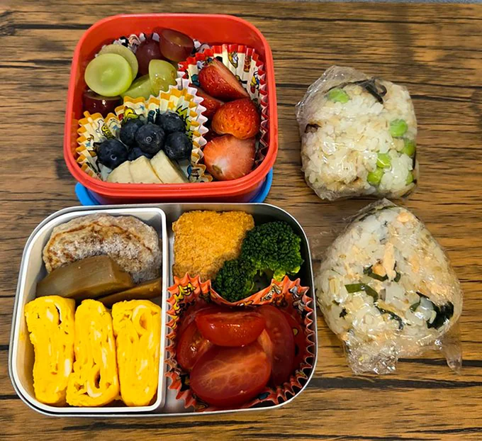 たくさん食べるそうです！▶華やかなお弁当（⇒次へ）
