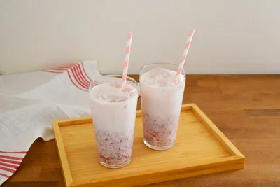 「牛乳＋いちごジャム」で簡単いちごミルク▶材料はシンプル（⇒次へ）
