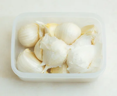 【小分け冷凍のコツ】にんにくは皮つきのまま