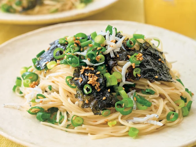 韓国のりとしらすのあえそうめん
