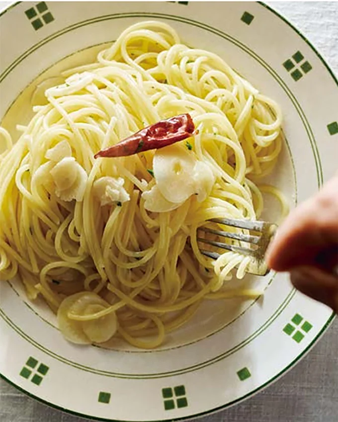 オイルベースのパスタ