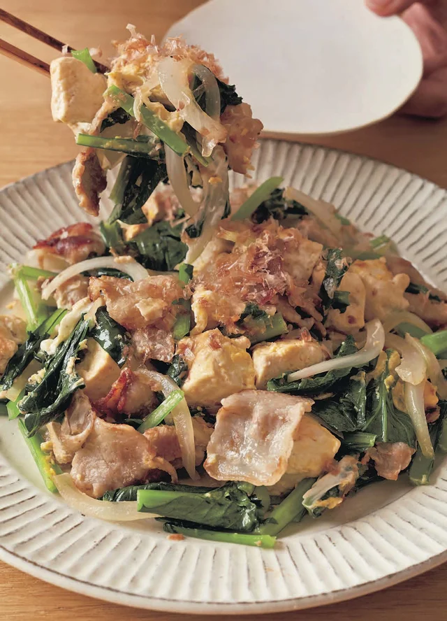 豆腐でボリューム増し増し！ 暑い季節に食べたくなる肉豆腐＆チャンプルー