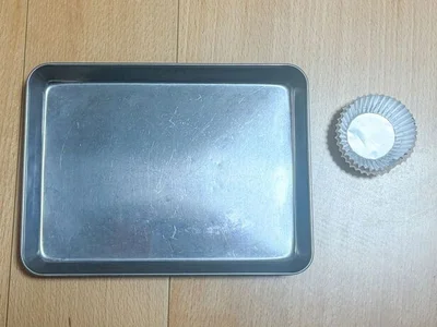 アルミカップとトレーを準備（▶手順を見る） 