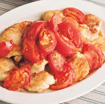 トマトを焼いてソースに！「カリカリどりのトマ甘酢のっけ」