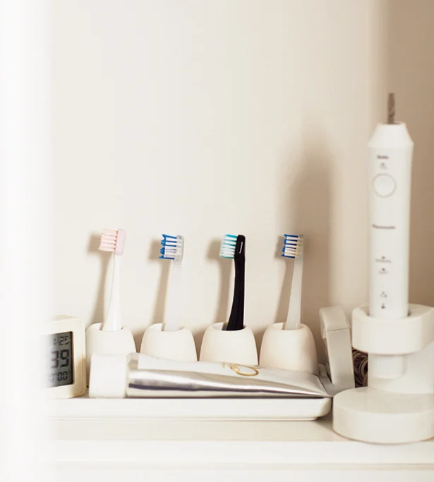 電動歯ブラシでの歯磨きは、ママがトップバッター