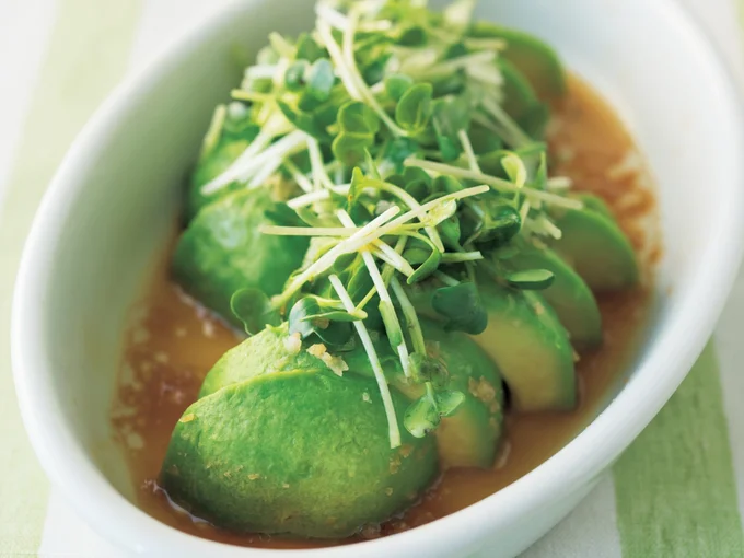 アボカドの中華レンジ蒸し
