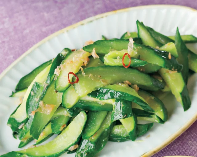 明るい彩りで食卓も気分も明るく！レンチンでさっと作れる副菜レシピ3品