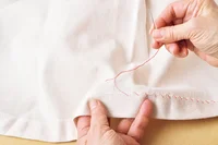 裾のほつれが広がる前に！ すぐ対処できる「まつり縫い」のおさらい